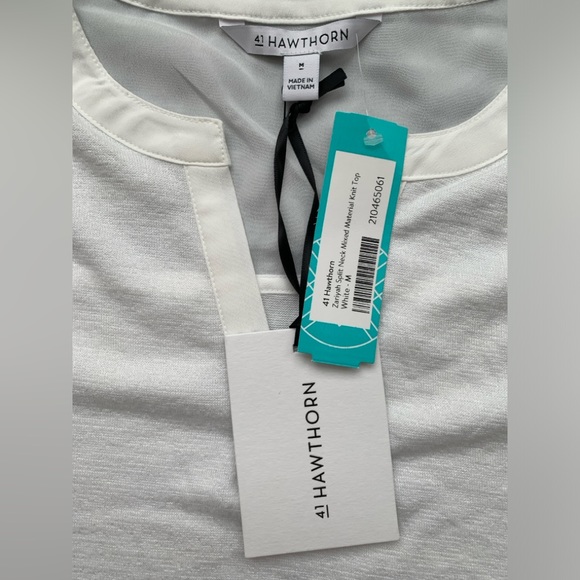 41 Hawthorn Zariyah Split Neck Mixed Material Knit Top | Medium | White - Picture 9 of 9